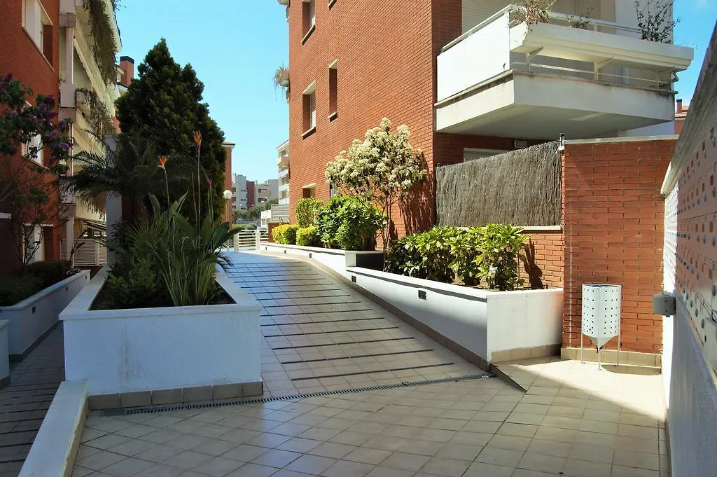 Apartamento Naiss Garden Family Lloret de Mar 0*,