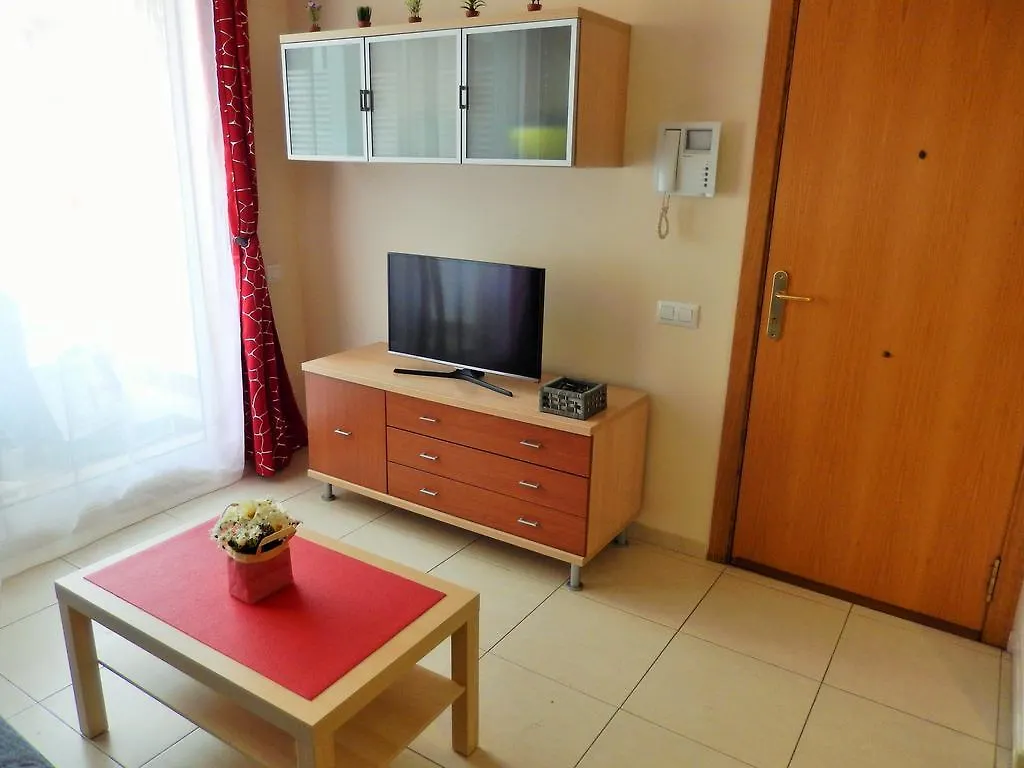 Apartamento Naiss Garden Family Lloret de Mar 0*,  Spain